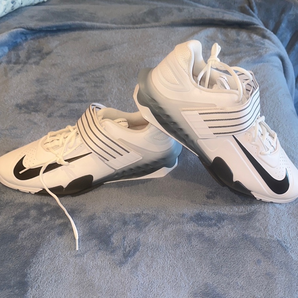 Nike Savaleos Weight Lifting Shoes